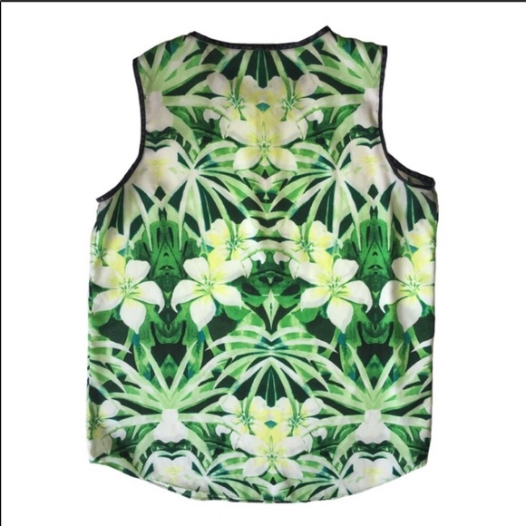 VINCE CAMUTO BLOUSE - Picture 7 of 8